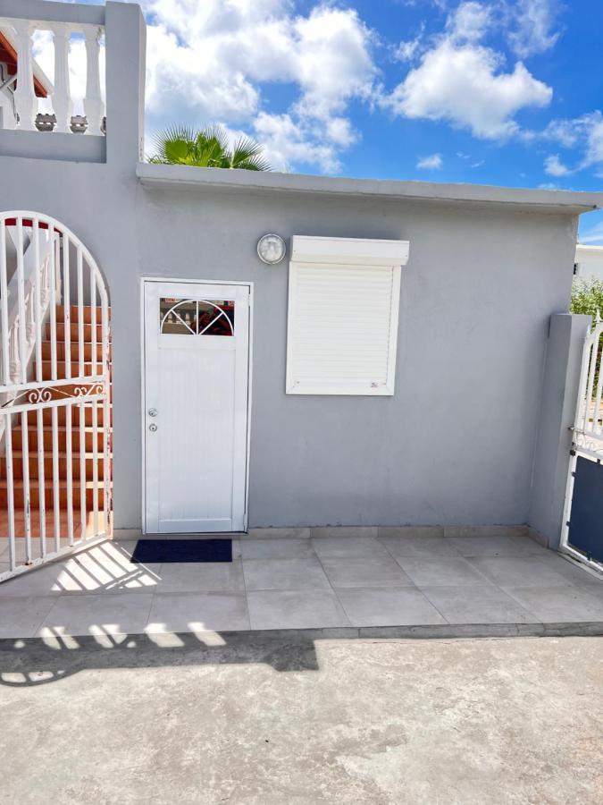 Little Cole Bay Apartment Koolbaai Exterior photo